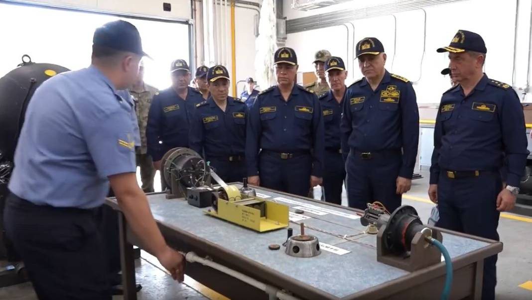 Genelkurmay Başkanı Gürak, deniz kuvvetleri unsurlarını denetledi - Resim: 24